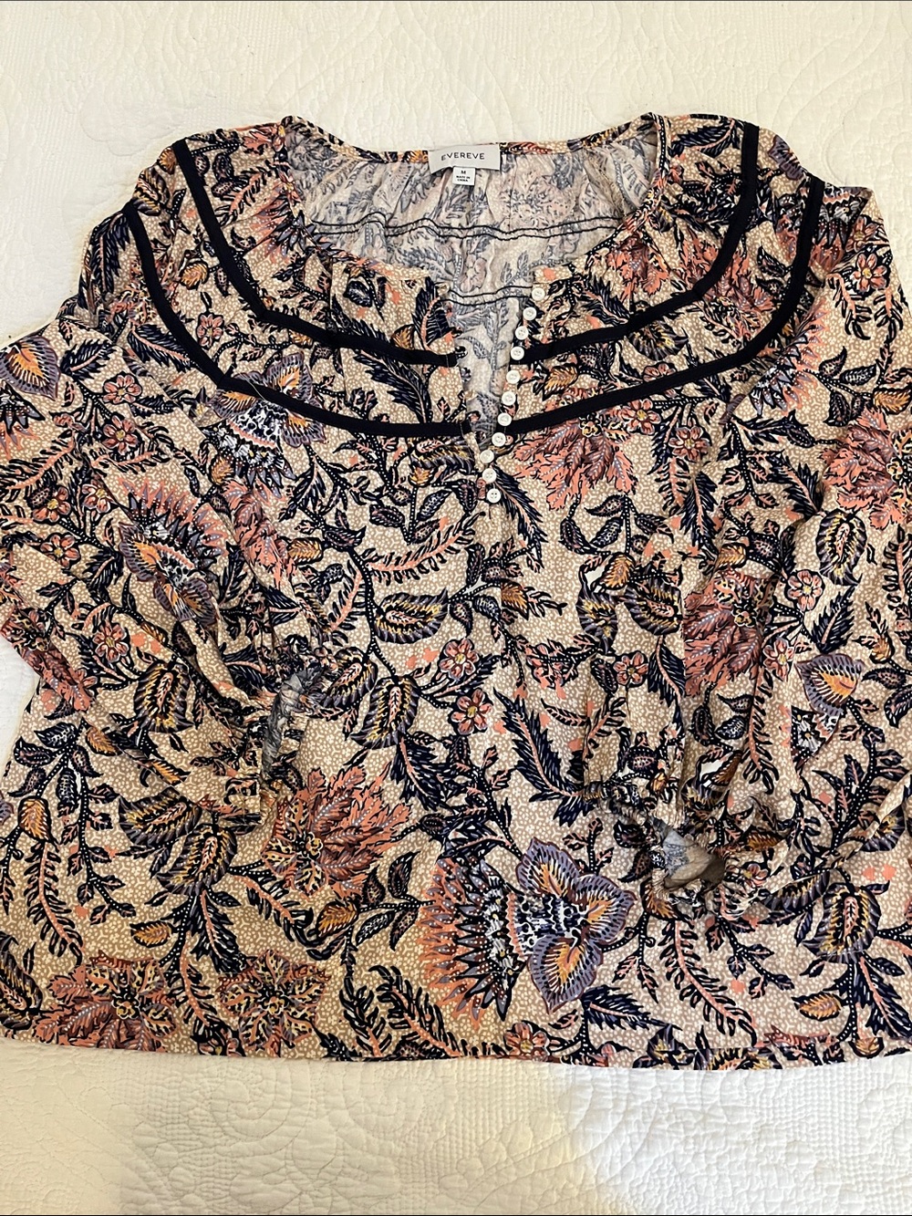 Evereve Cream Floral Button-Front Blouse with Navy Trim M